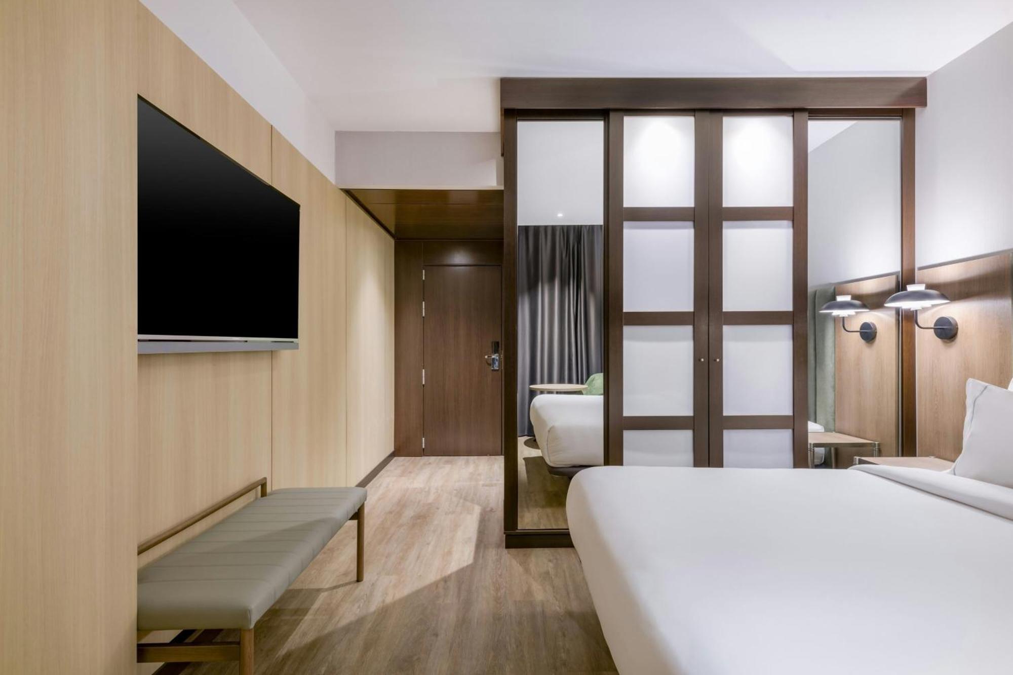 Hotel Ac Feria By Marriott Madri